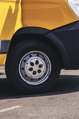 iveco-daily-35s11-n1-furgon-caja-cerrada-big-6