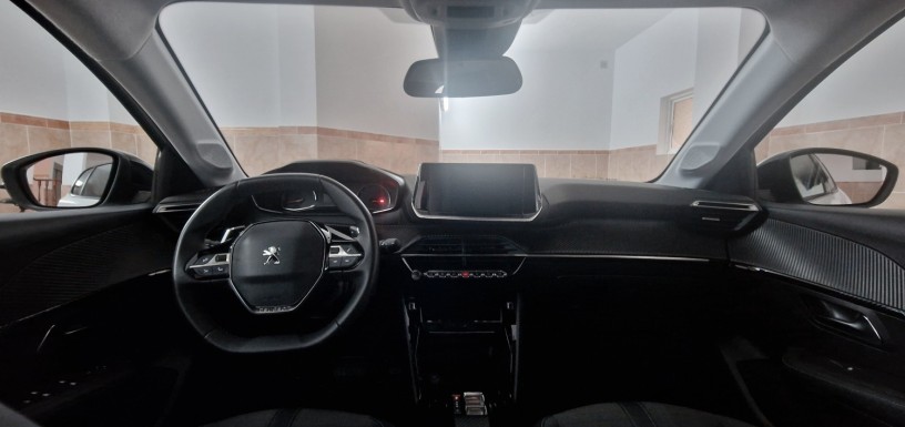 peugeot-208-allure-automatico-eat-8-big-4