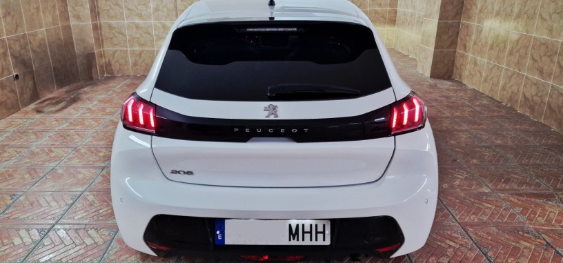 peugeot-208-allure-automatico-eat-8-big-9