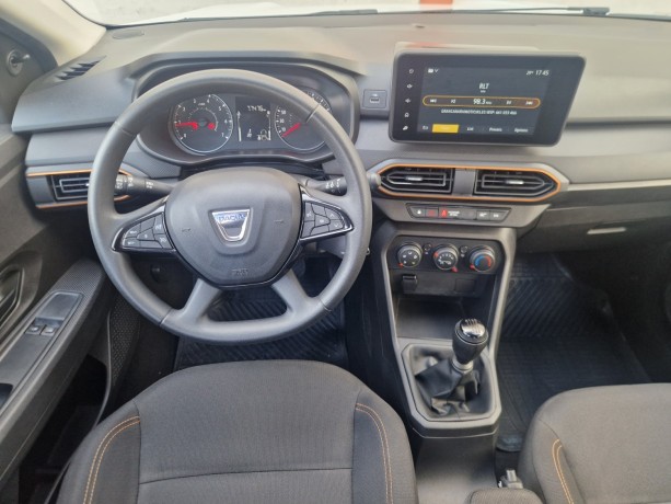 dacia-sandero-stepway-essential-tce-67kw-90v-big-3