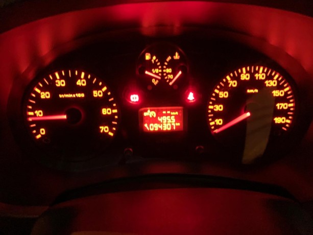 peugeot-partner-furgon-confort-l1-16-bluehdi-75-big-9
