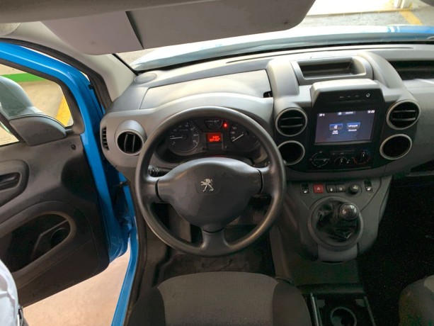 peugeot-partner-furgon-confort-l1-16-bluehdi-75-big-12