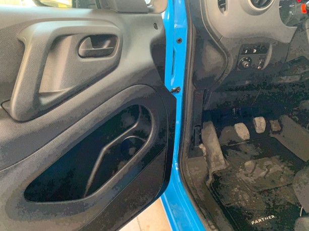 peugeot-partner-furgon-confort-l1-16-bluehdi-75-big-10