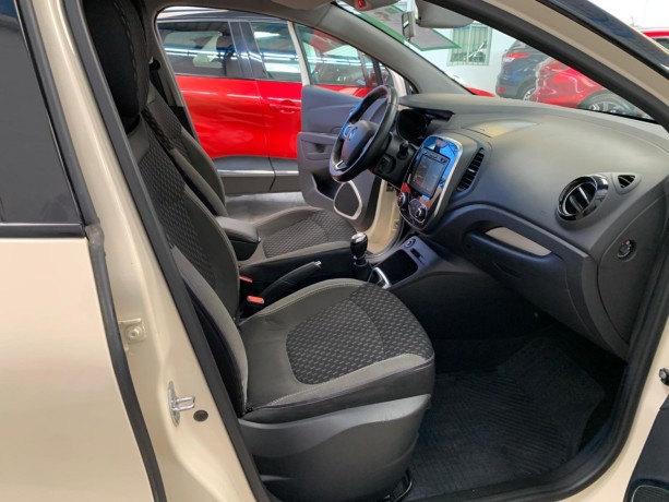 renault-captur-zen-tce-gpf-96kw-130cv-big-17