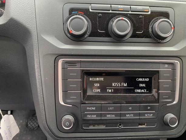 volkswagen-caddy-profesional-furgon-20-tdi-55kw-big-15