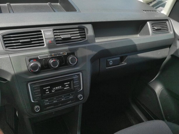 volkswagen-caddy-profesional-furgon-20-tdi-55kw-big-13