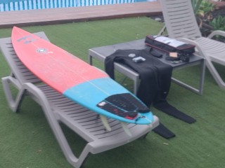 Tabla de Surf un Campeón isleño y Shapers artesanal