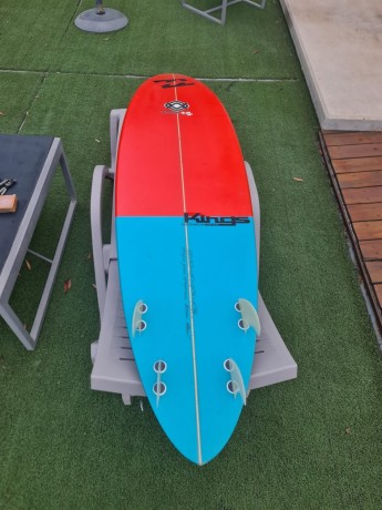tabla-de-surf-un-campeon-isleno-y-shapers-artesanal-big-14