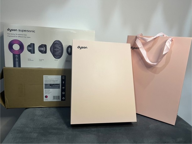 dyson-hd08-set-de-peines-de-regalo-big-8