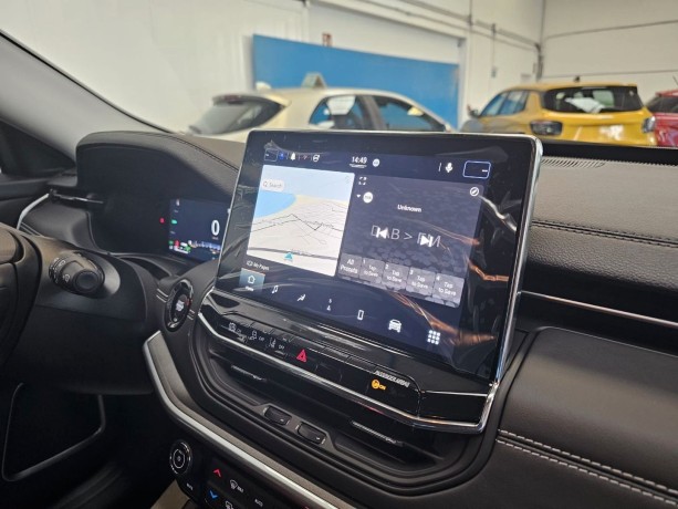jeep-compass-ehybrid-15-33900-mhev-130hp-big-16