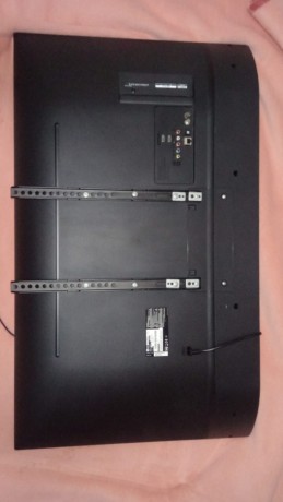 vendo-soporte-de-tv-movible-con-tv-49-big-3