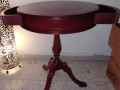 vendo-mesita-antigua-con-2-cajoncitos-small-3