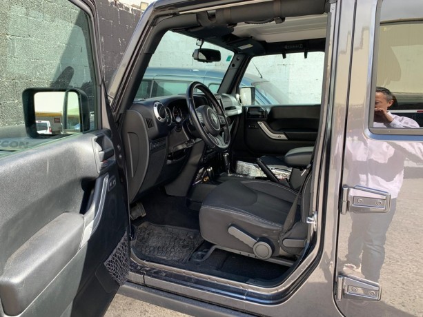 jeep-wrangler-rubicon-22990-big-3