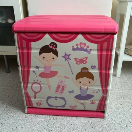 baul-infantil-de-resina-con-bailarinas-193-l-con-ruedas-marca-plaskiten-big-0