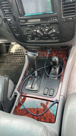 toyota-land-cruiser-100-hej-42td-big-5