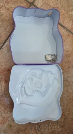 hucha-metalica-de-heidi-nueva-sin-estrenar-y-con-llaves-big-1