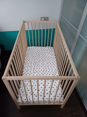 cuna-ikea-sniglar-colchon-sabana-como-nueva-big-0