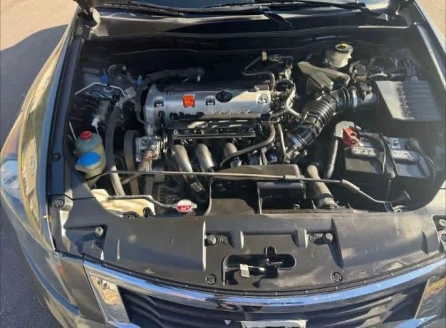 honda-accord-2010-big-0