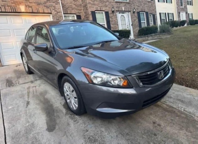 honda-accord-2010-big-3