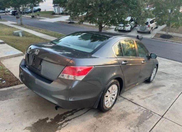 honda-accord-2010-big-4