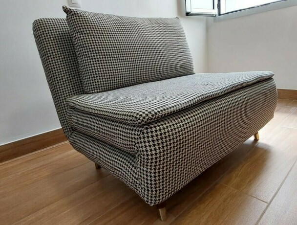 sofa-cama-de-1-plaza-con-estampado-de-pata-de-gallo-big-1