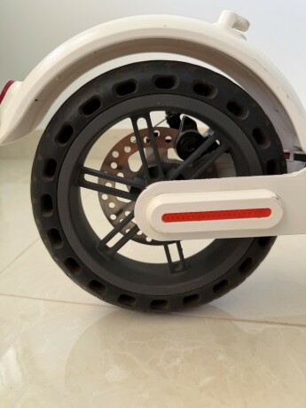 patinete-electrico-con-bateria-nueva-big-2