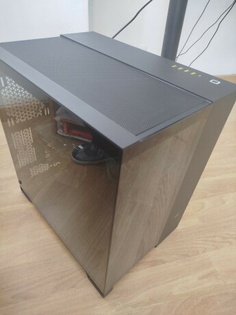 chasis-pc-nuevo-corsair-big-1