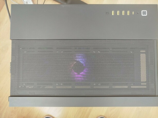 chasis-pc-nuevo-corsair-big-4