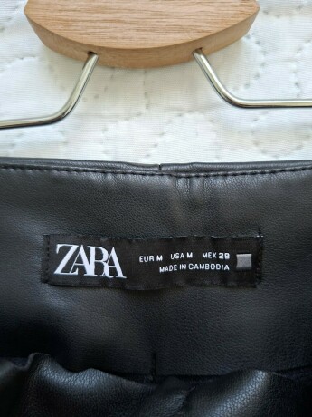 pantalones-cortos-de-piel-zara-talla-m-big-3