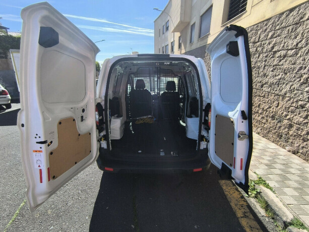 ford-transit-courier-2019-10-ecoboost-100cv-trend-4900-km-reestreno-big-5