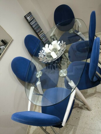 mesa-de-cristal-sillas-big-1