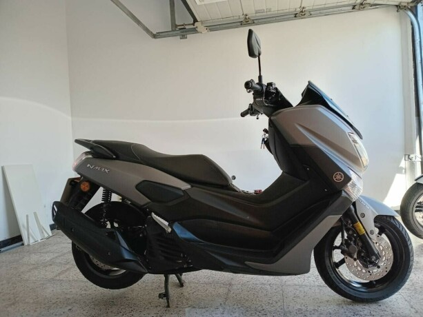 yamaha-nmax-2019-big-2