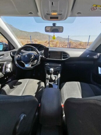 peugeot-308-sw-business-line-big-4