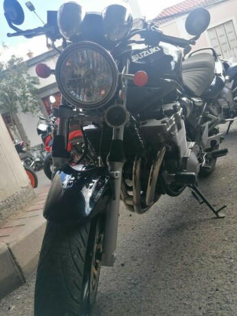 suzuki-bandit-gsf-600-big-1