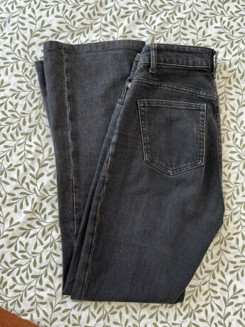 vaqueros-negros-con-poco-uso-big-3