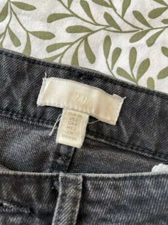 vaqueros-negros-con-poco-uso-big-2