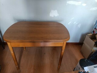 MESA DE MADERA
