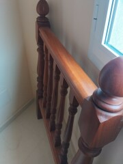 Barandilla terminal escalera madera