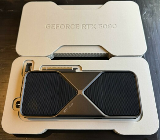 tarjetas-graficas-geforce-rtx-5090-rtx-5080-rtx-5070-ti-rtx-5070-rtx-4090-rtx-4080-super-rtx-4080-rtx-4070-ti-super-rtx-4070-ti-big-2