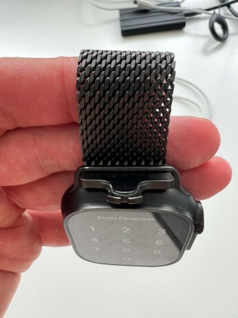 apple-watch-ultra-2-titanio-negro-big-1