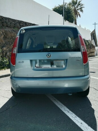 skoda-roomster-14-mpi-big-2