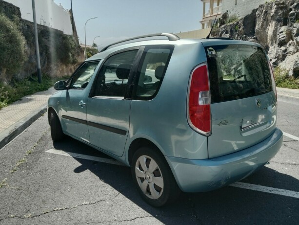 skoda-roomster-14-mpi-big-1