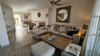 Chalet pareado en venta en calle Tinguafaya, 9