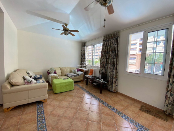 casa-o-chalet-en-venta-en-palm-mar-big-5