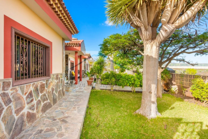 casa-o-chalet-independiente-en-venta-en-costa-del-silencio-las-galletas-big-11