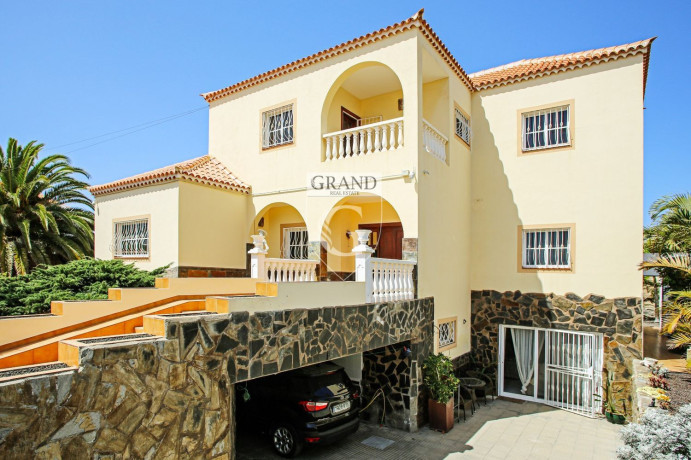 chalet-adosado-en-venta-en-calle-doctor-crespo-big-29