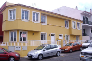 Chalet adosado en venta en calle Luisa Estany, 1 a