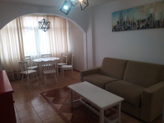 Piso en venta en calle Chasna, 8