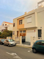 Chalet pareado en venta en calle fernando primo de rivera, 101