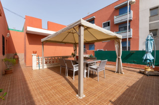 Chalet adosado en venta en calle Anade